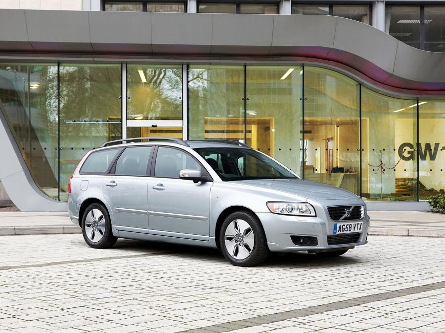  Volvo V50 DRIVe 2009 года  (UK) (фото 9 из 15)